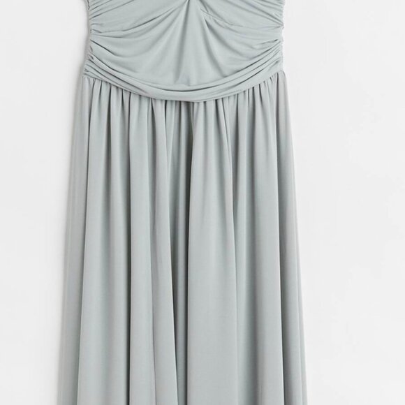 BNWT H&M Drapped Off the Shoulder Dress - Picture 2 of 6